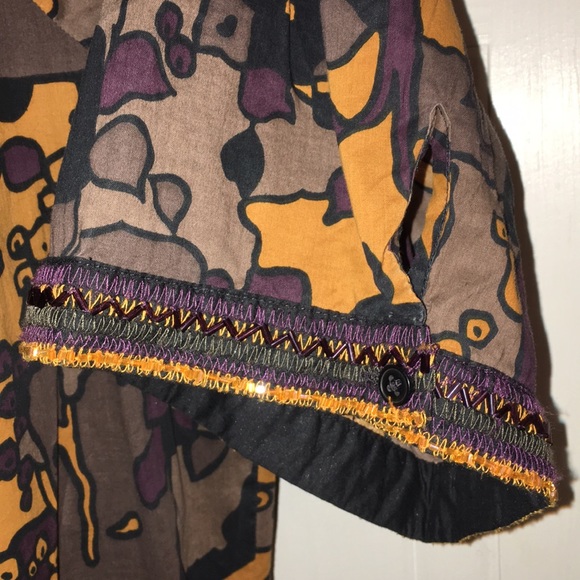 Blouse - Picture 2 of 5